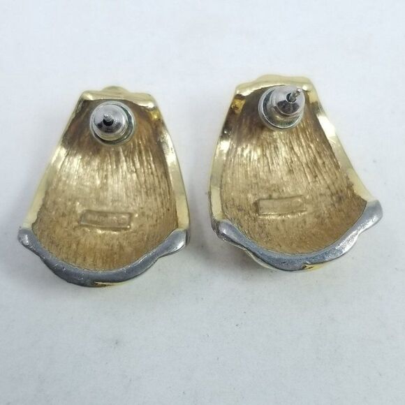 Vintage Napier Gold Tone Stud Earrings, Ribbed Texture, Retro 80s 90s Style - Picture 2 of 6